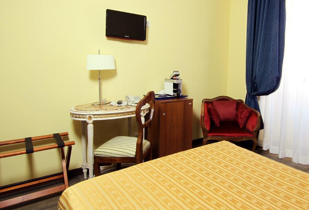 Albergo Al Viale Trieste Exteriör bild