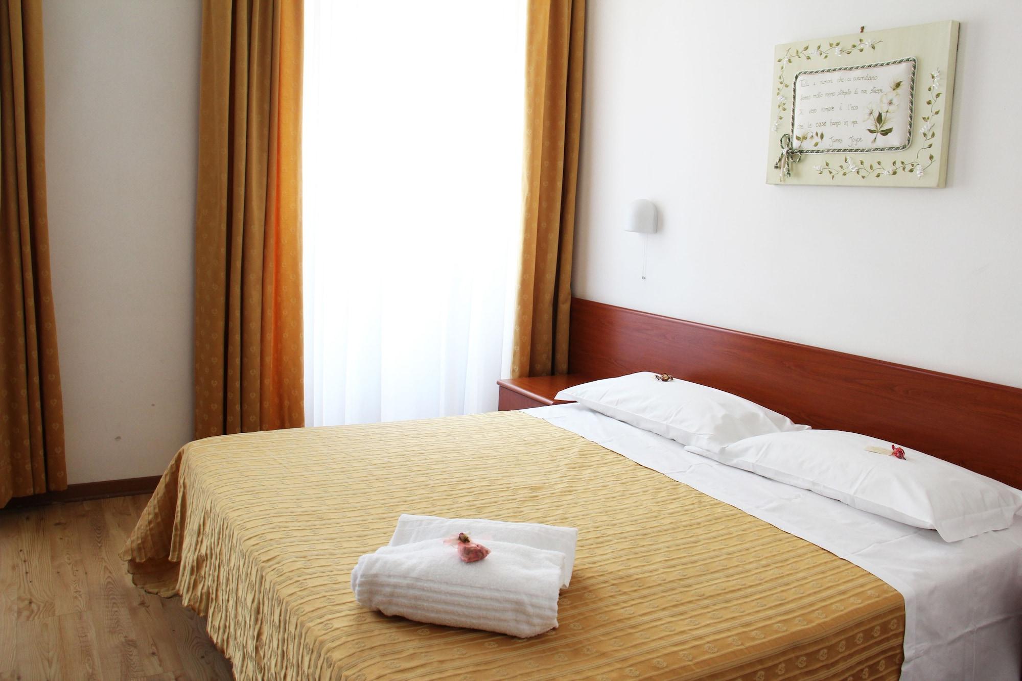 Albergo Al Viale Trieste Exteriör bild