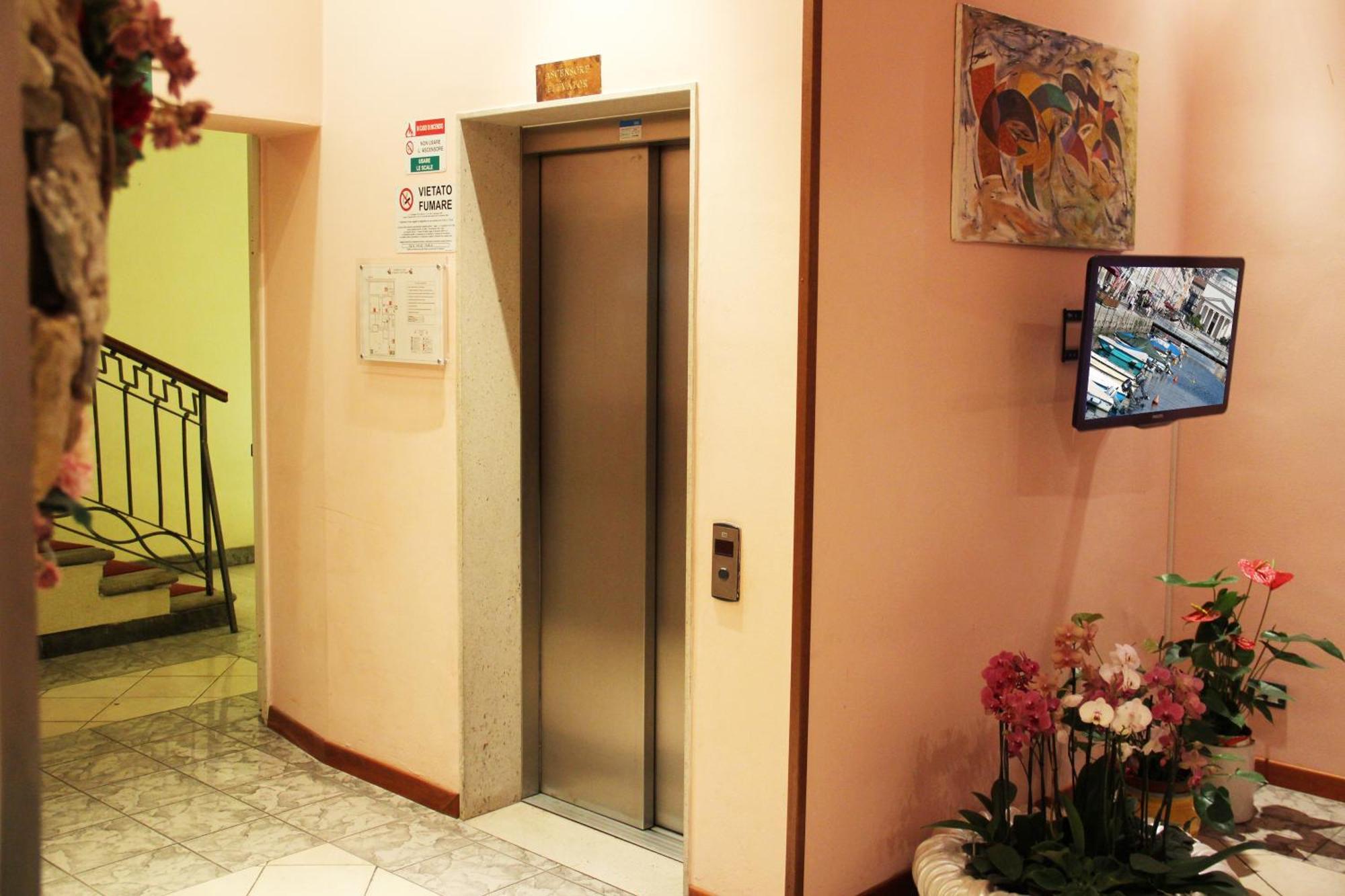 Albergo Al Viale Trieste Exteriör bild