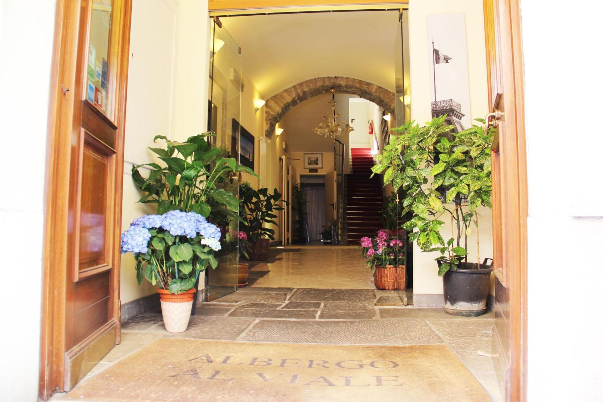 Albergo Al Viale Trieste Exteriör bild