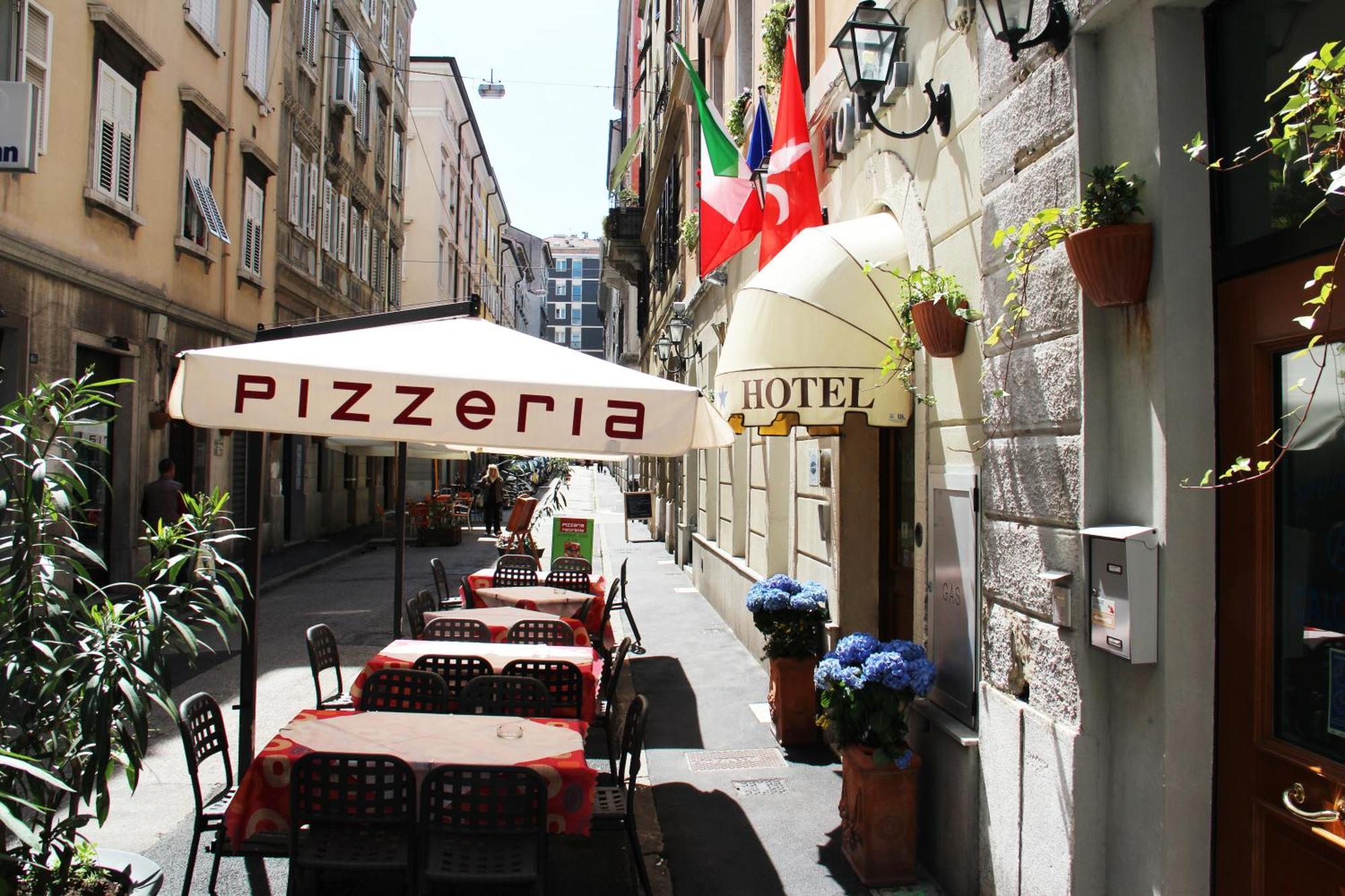 Albergo Al Viale Trieste Exteriör bild