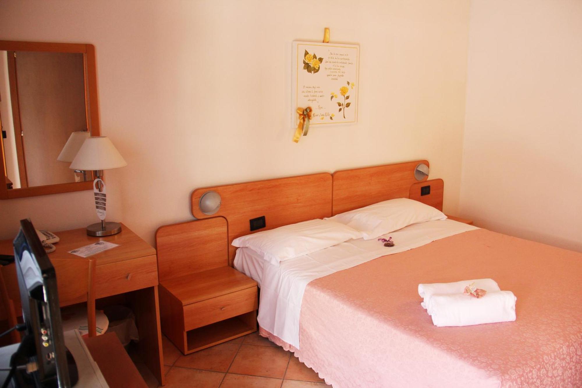 Albergo Al Viale Trieste Exteriör bild