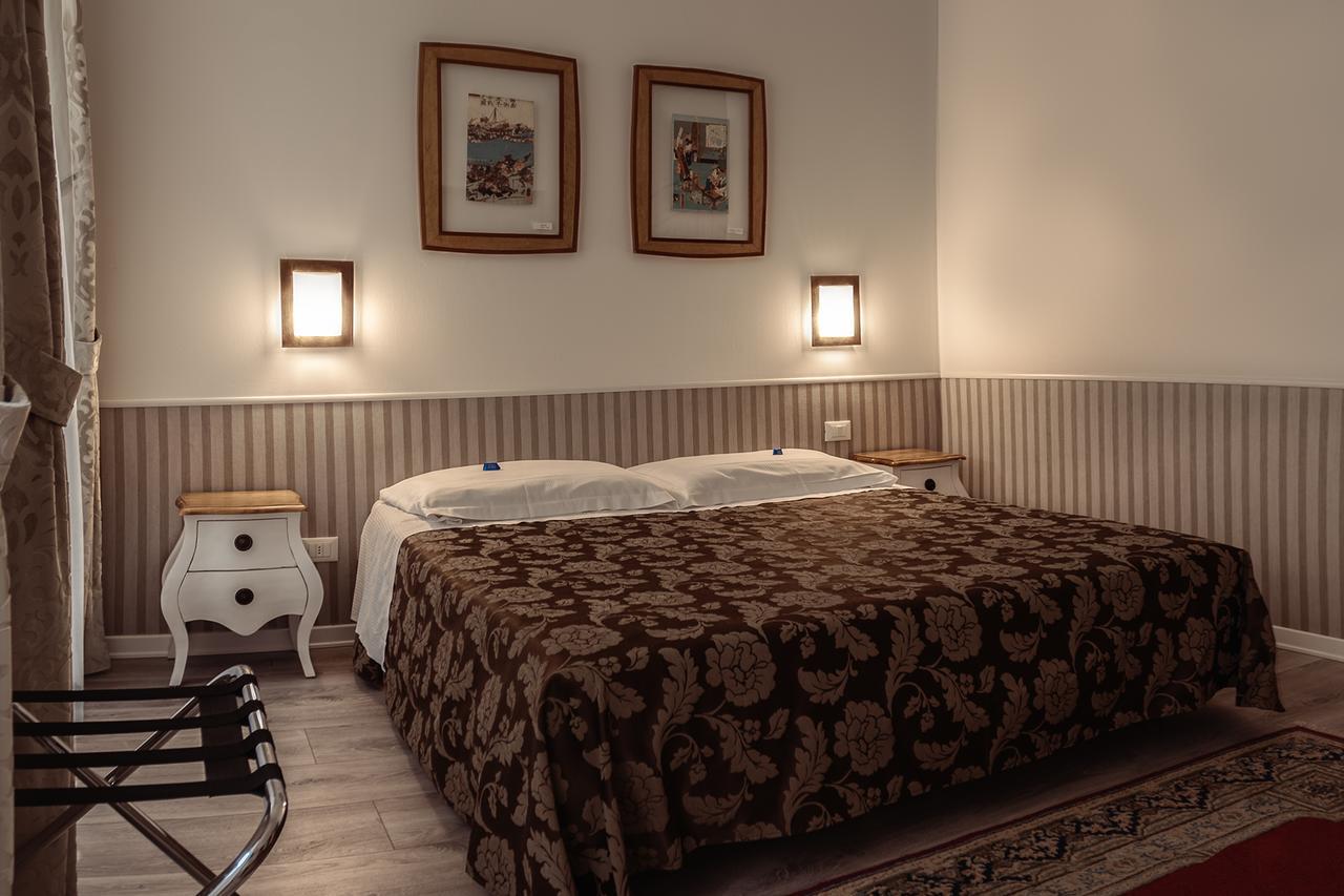 Albergo Al Viale Trieste Exteriör bild