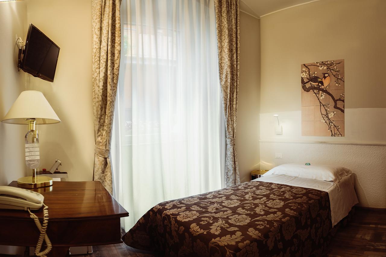 Albergo Al Viale Trieste Exteriör bild